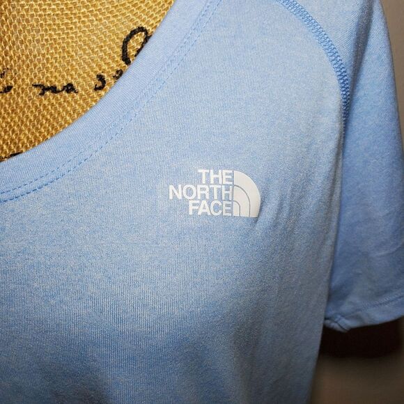 The North Face Evolution V-neck T-shirt Size XL - Picture 4 of 11